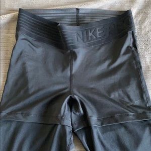 Nike Pro leggings Size Small